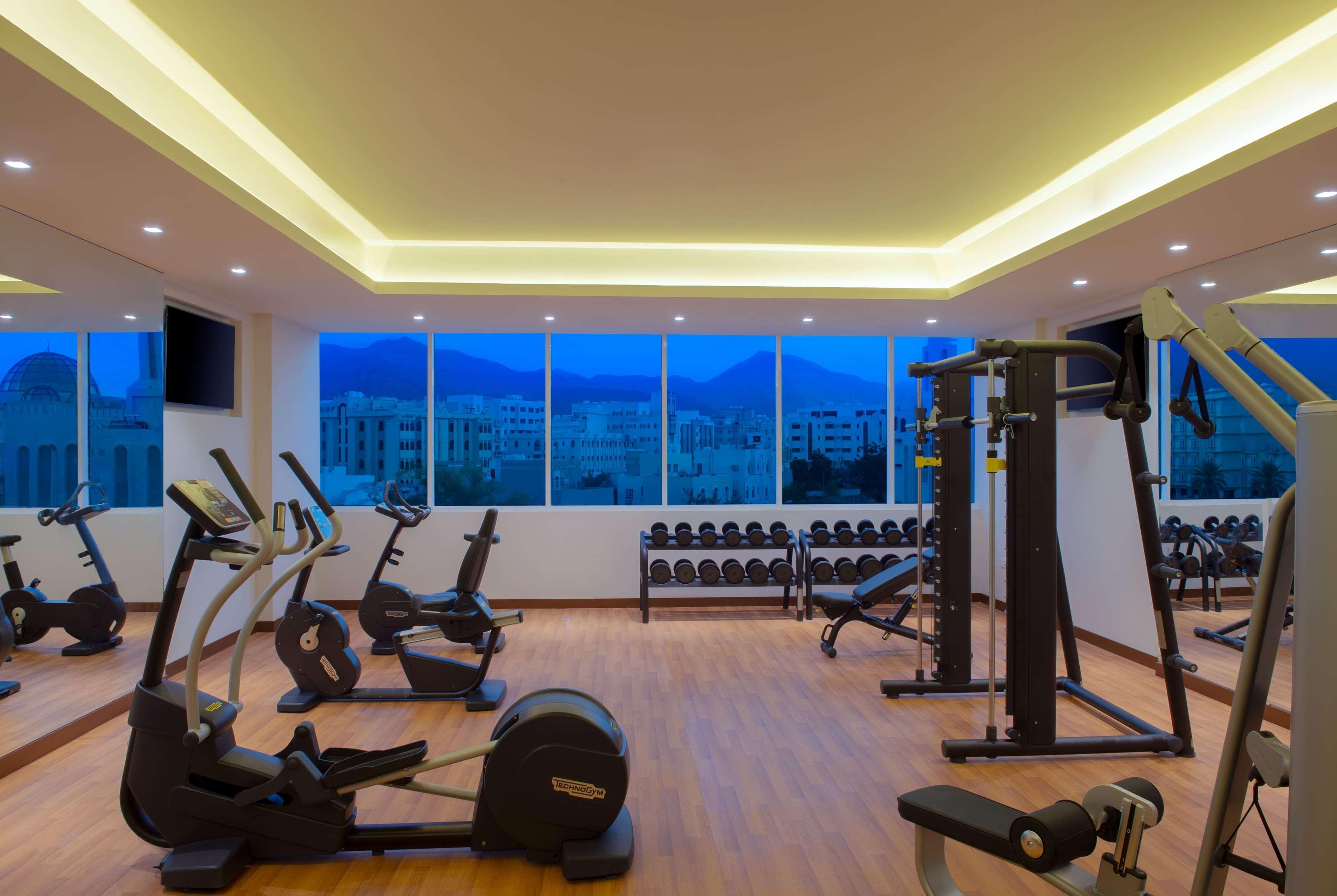 Wyndham Garden Muscat Al Khuwair Hotel Екстериор снимка