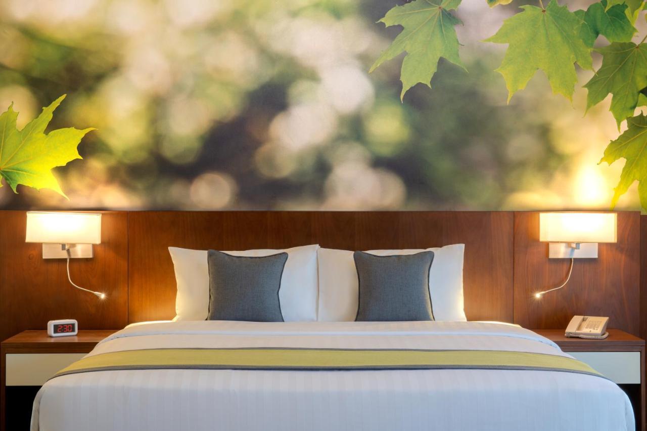 Wyndham Garden Muscat Al Khuwair Hotel Екстериор снимка
